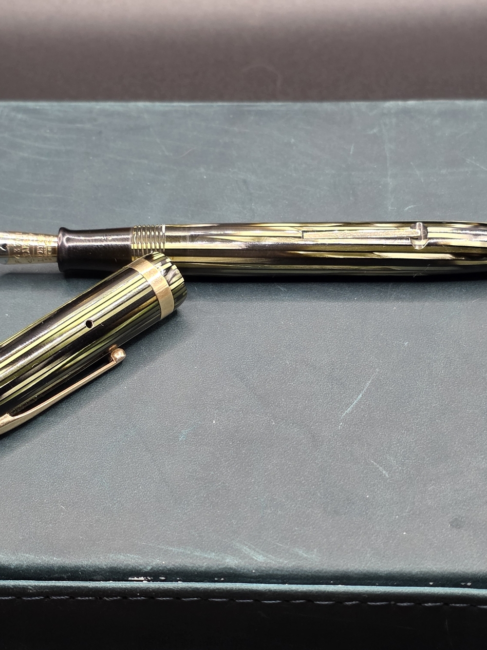 FULLY RESTORED Vintage Sheaffer Balance Lifetime Green Striated 14K Gold Nib